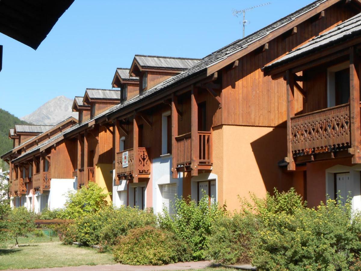 Les Chalets Du Jardin Alpin La Salle-les-Alpes Exterior photo
